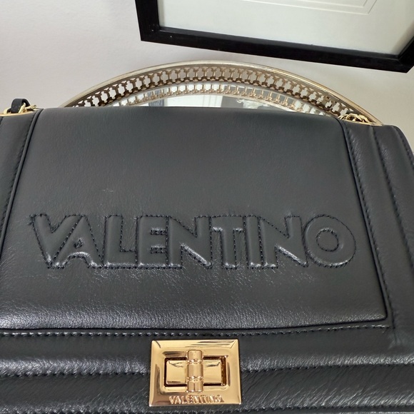 Valentino by Mario Valentino - Picture 12 of 16